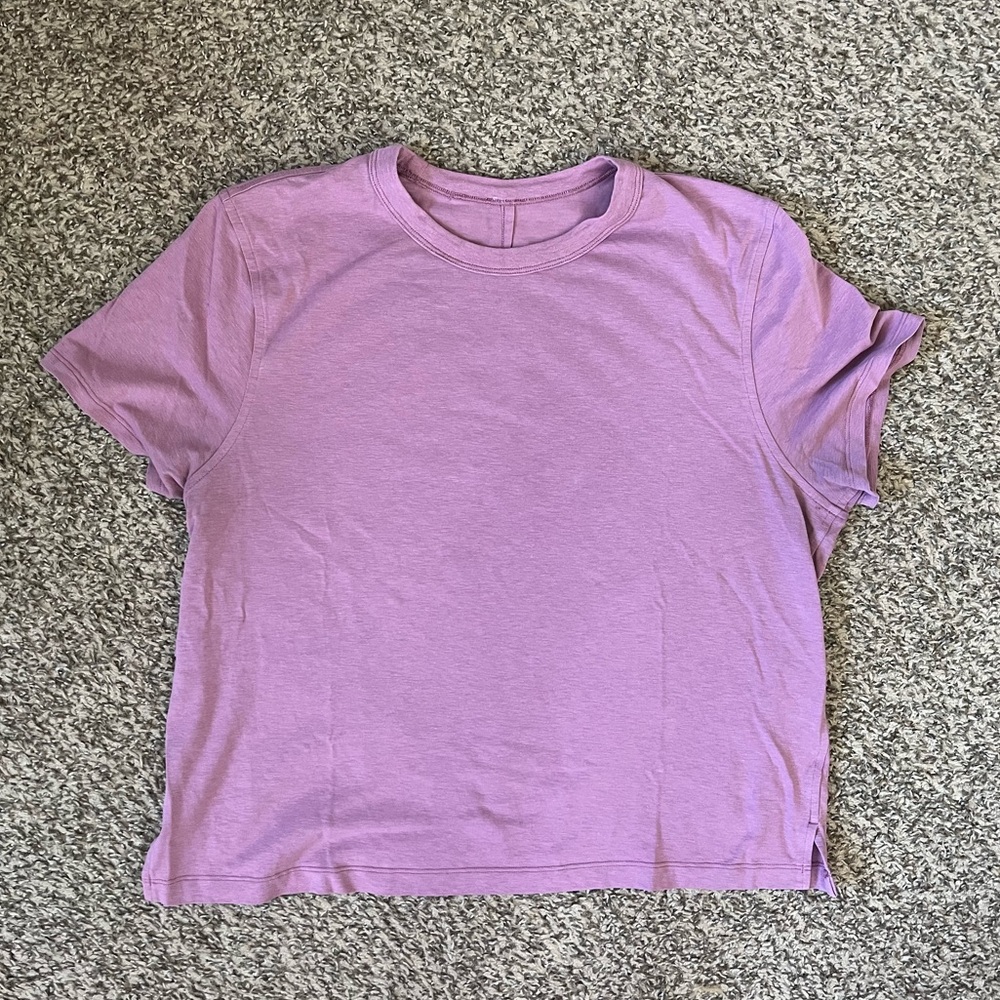 Lululemon classic fit cotton blend t-shirt | size 6